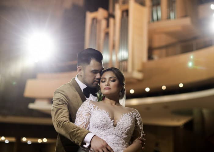 Nicole alberto and miguel rocha's fall wedding